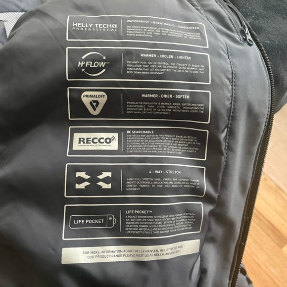 Helen Hansen Ski Jacket (men's large) - waterproof - as new!! - Picture 5 of 5